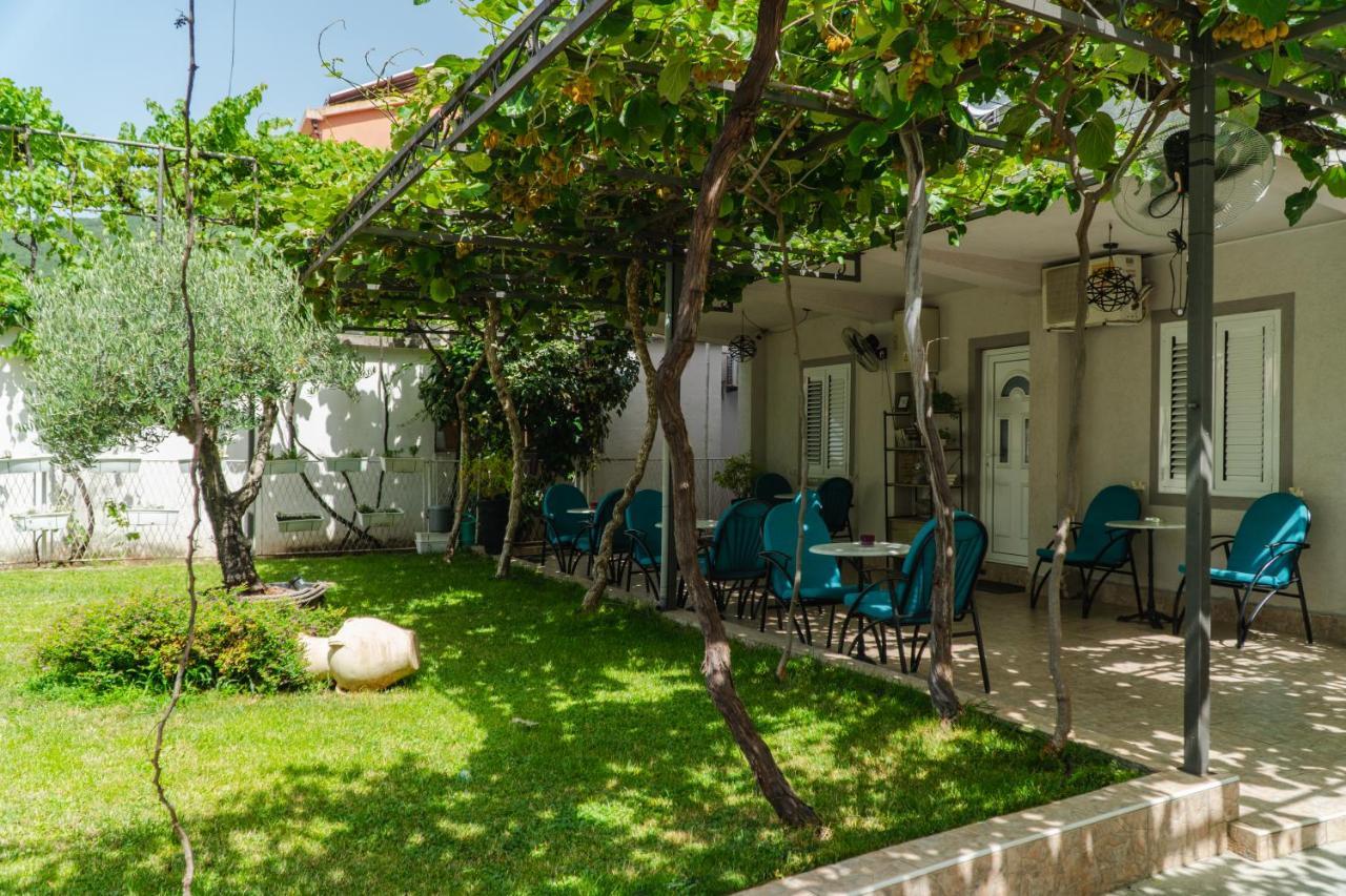 Guest House Buskovic Budva Exterior foto